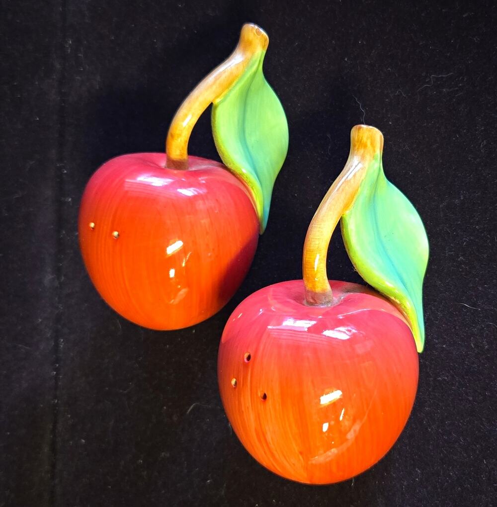 Mary Engelbreit Sakura Cherries Salt & Pepper Shakers Set Vintage Ceramic Rare
